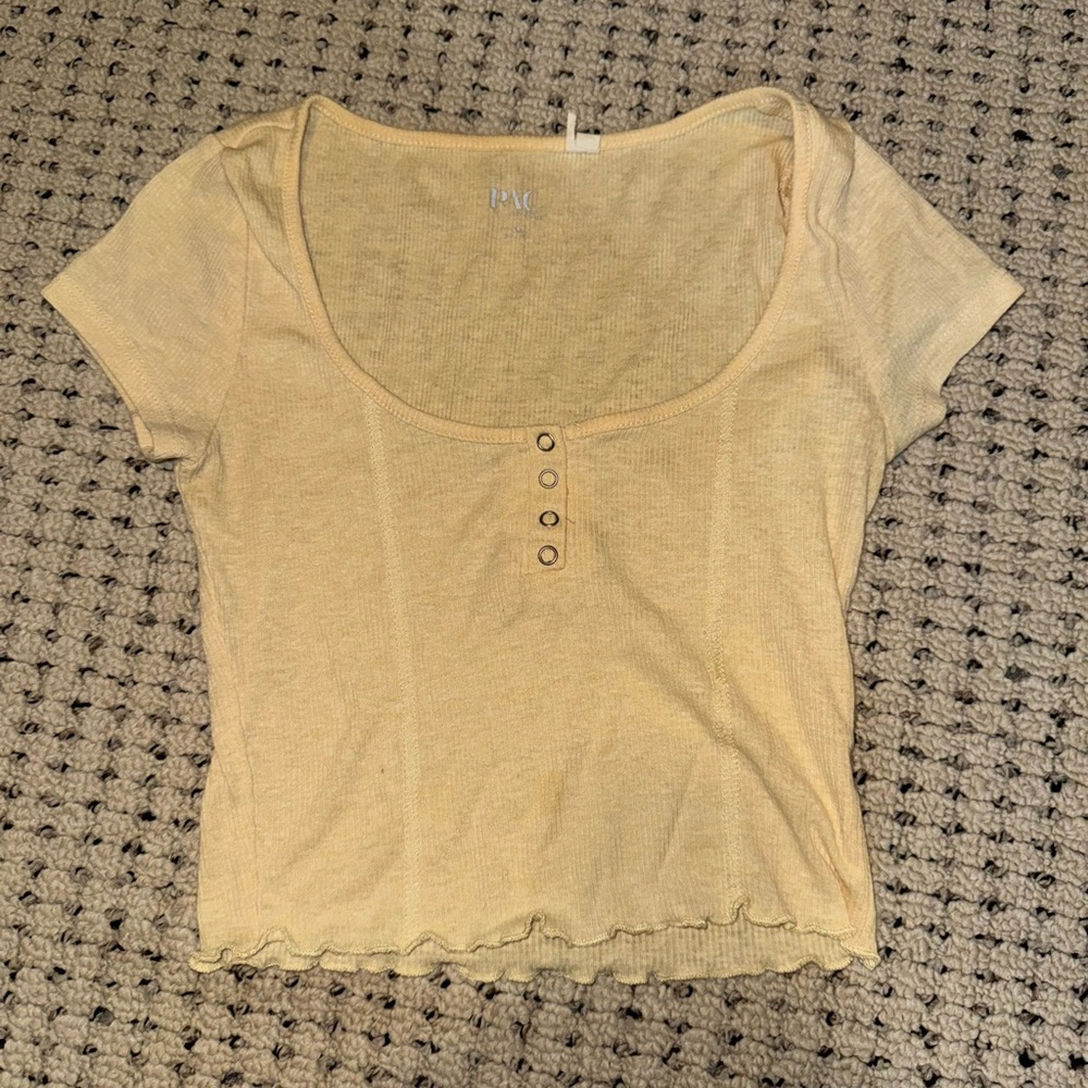 Pacsun baby yellow cropped tee
